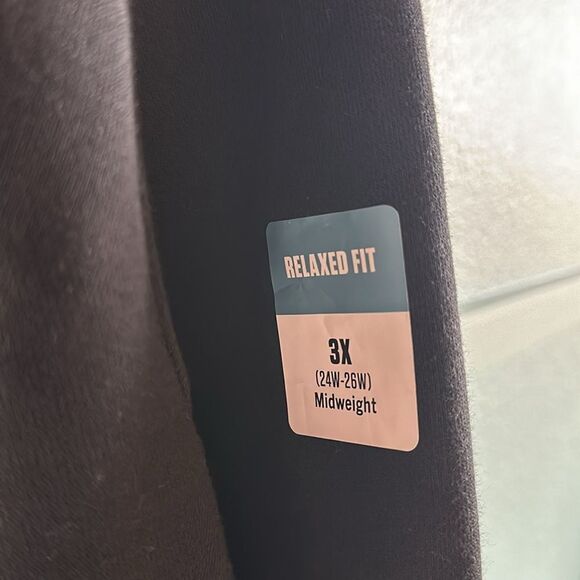 FRIENDS OF CARHARTT GRAPHIC SWEATSHIRT WOMENS PLUS SIZE 3X (24w-26w) NWT BLACK - Picture 6 of 9